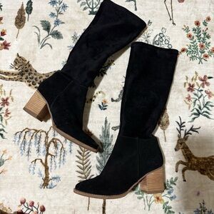 Blondo Black Nada Suede Knee-High Boots size 7